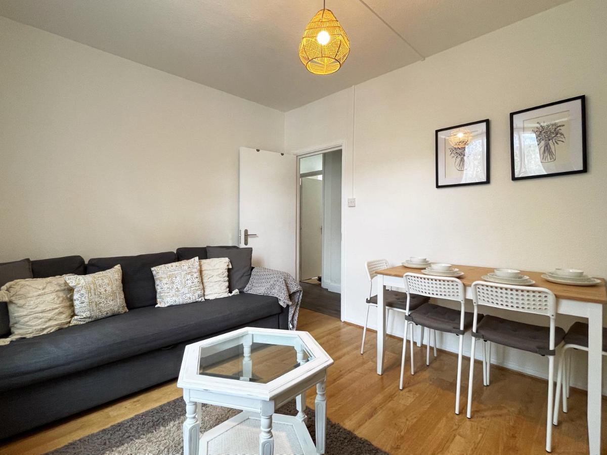 Lisa's Place Near Kings Cross - 2 Double Beds, 1 Sofa Bed, Great Location, Ideal For Families * Londra