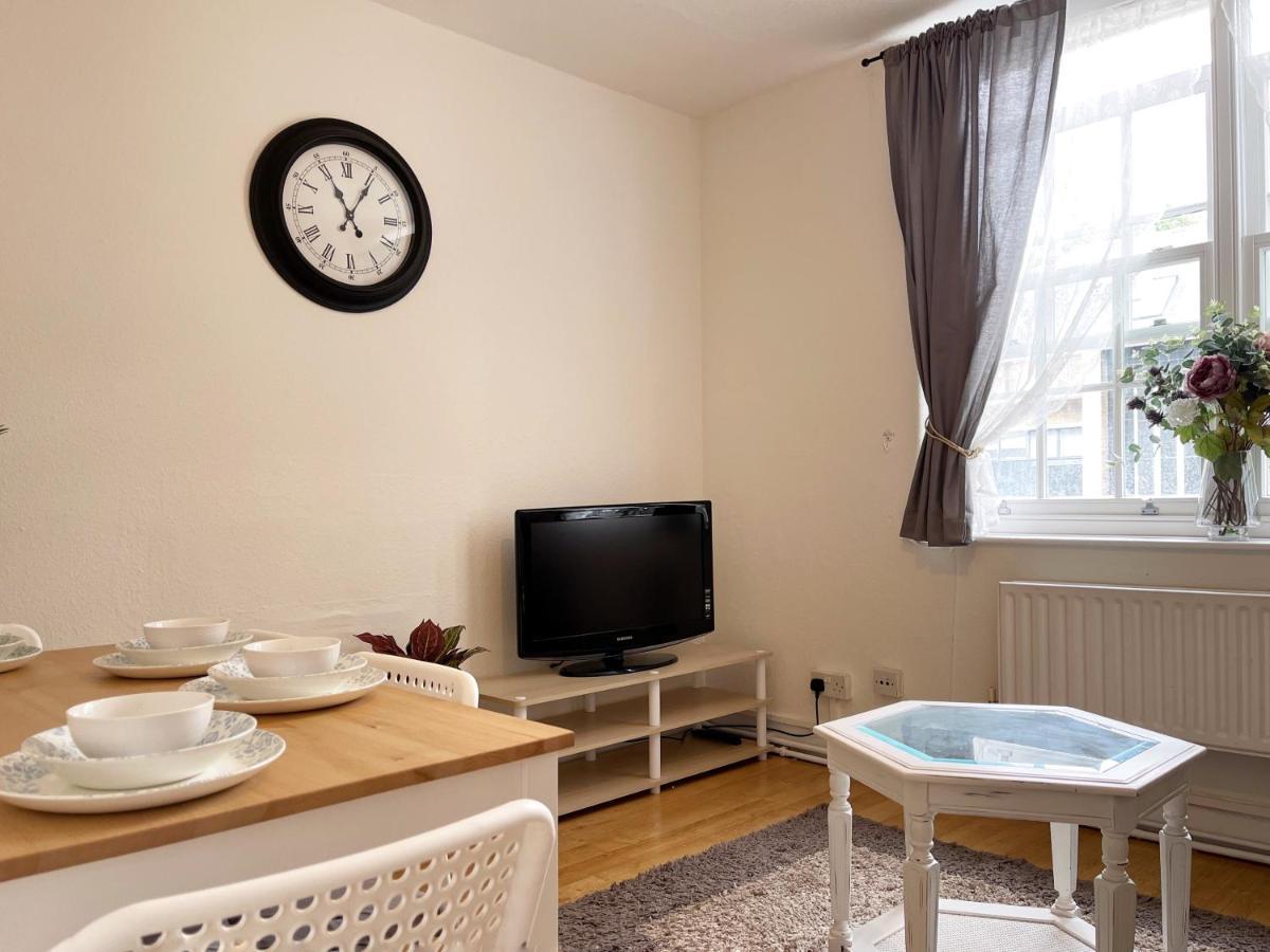Appartamento Lisa's Place Near Kings Cross - 2 Double Beds, 1 Sofa Bed, Great Location, Ideal For Families *