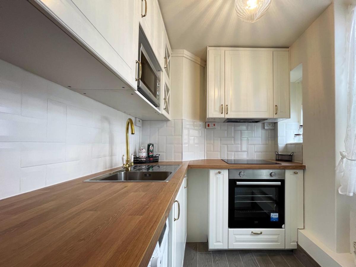 Lisa's Place Near Kings Cross - 2 Double Beds, 1 Sofa Bed, Great Location, Ideal For Families Appartamento